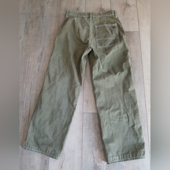 Aritzia Tna Women's High Waist Pants in Green. Size 2 - Picture 2 of 6